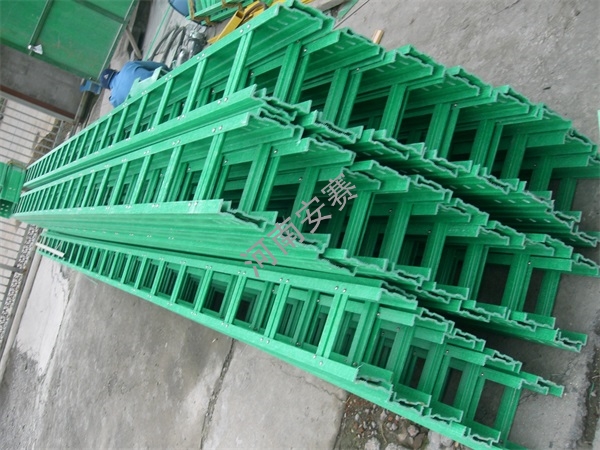 玻璃鋼電纜橋架